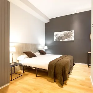 rent-top-apartments-rambla-catalunya-barcelona.topbarcelonahotels.com/